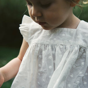 mummy's helper apron top - ivory daisy voile