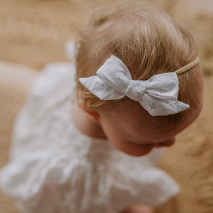 betty bow headband - jasmine broderie anglaise