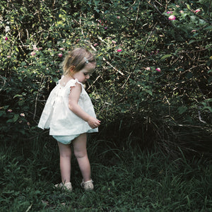 mummy's helper apron top - ivory daisy voile