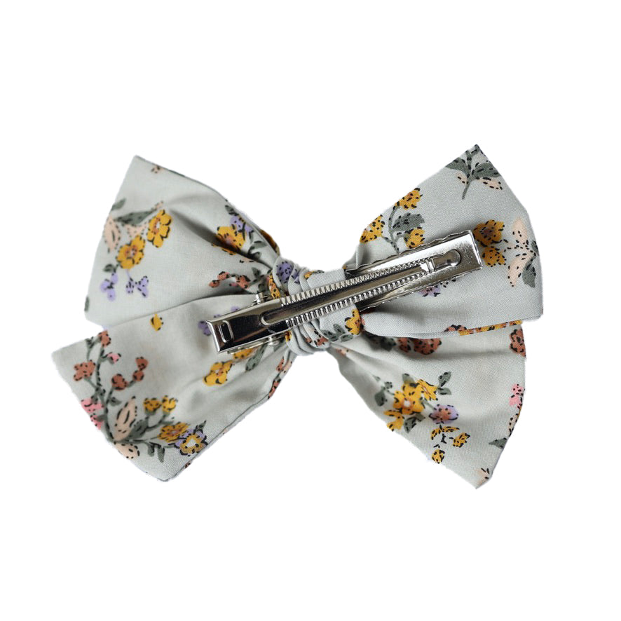pinwheel bow hair clip - dove grey geranium floral