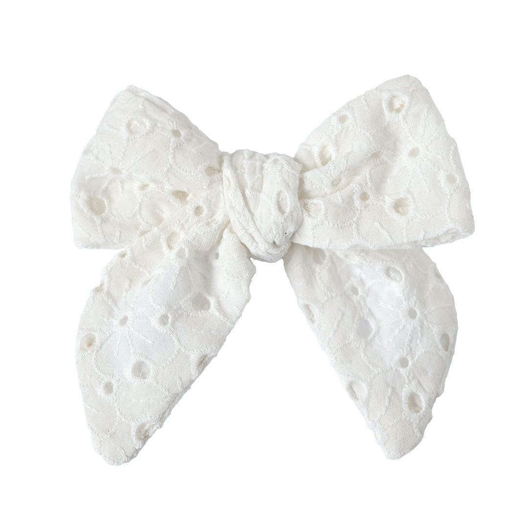 fable bow hair clip - ivory marguerite broderie