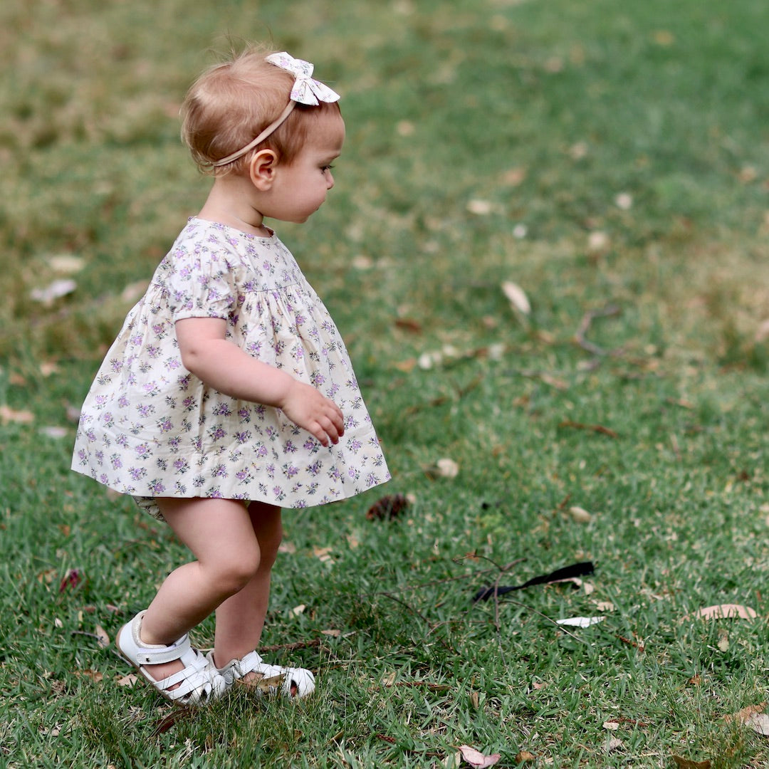 pinwheel bow headband - cream lavender floral