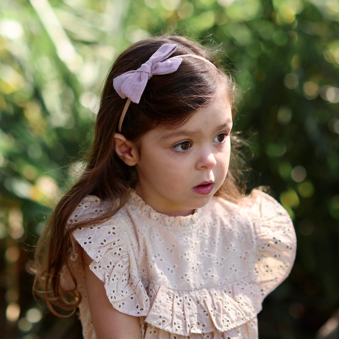 pinwheel bow headband - mauve muslin